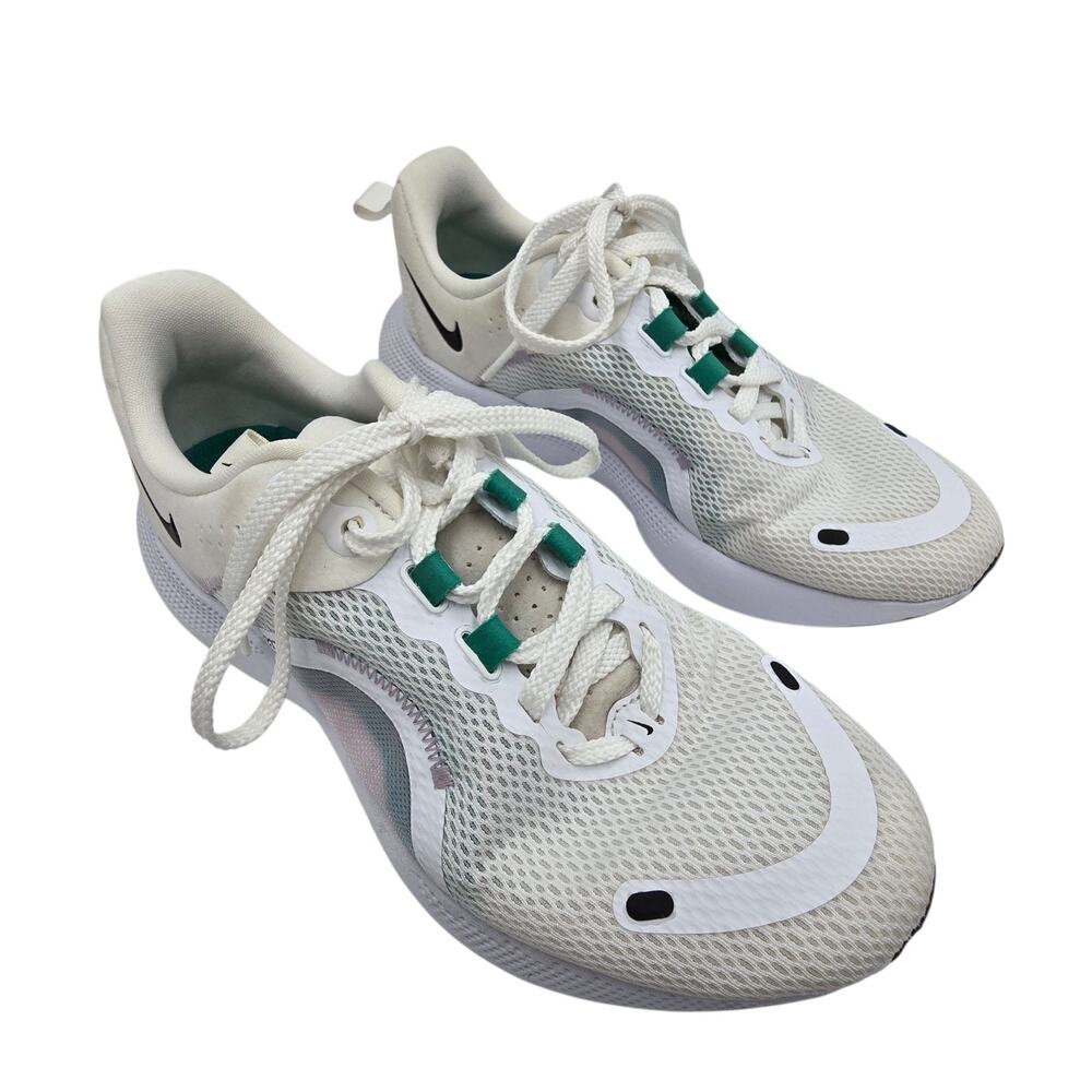 Nike React Escape Run 2 Womens 7.5 White Running Shoes DJ9976-103 Athletic‎ EUC